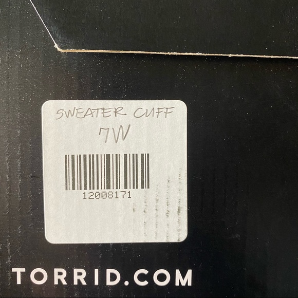 NWT TORRID Wide Width/Wide CALF Sweater Cuff Boots - Picture 15 of 16